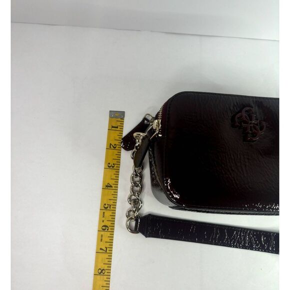 Guess Noelle Shiny Leather Women Shoulder Hand Bag Merlot Burgundy Silver Chain - Picture 13 of 13
